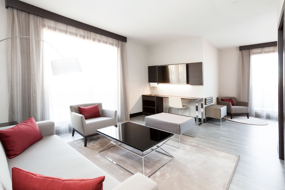 Novotel Madrid Center 50/77