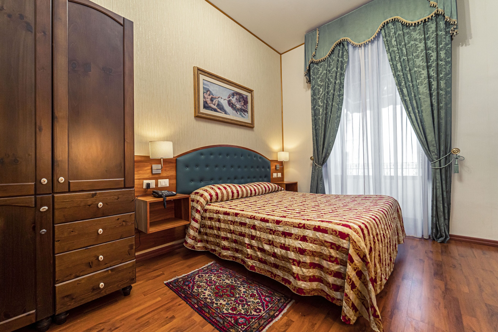 ROOM, SINGLE, DOUBLE BED