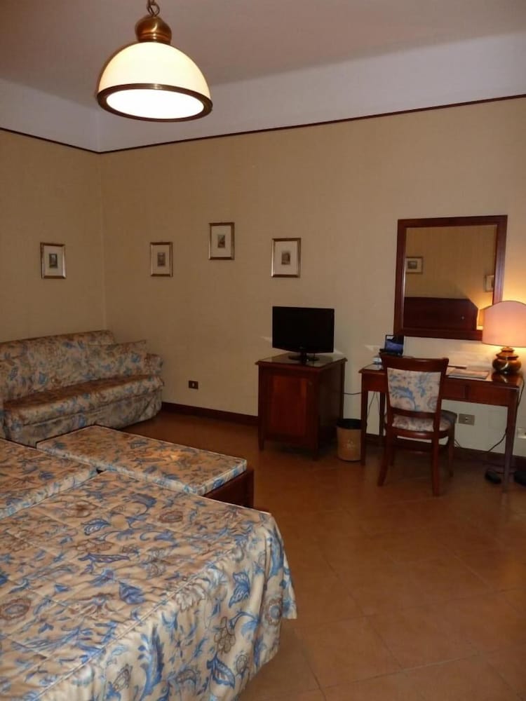 Albergo Reggio 36/63