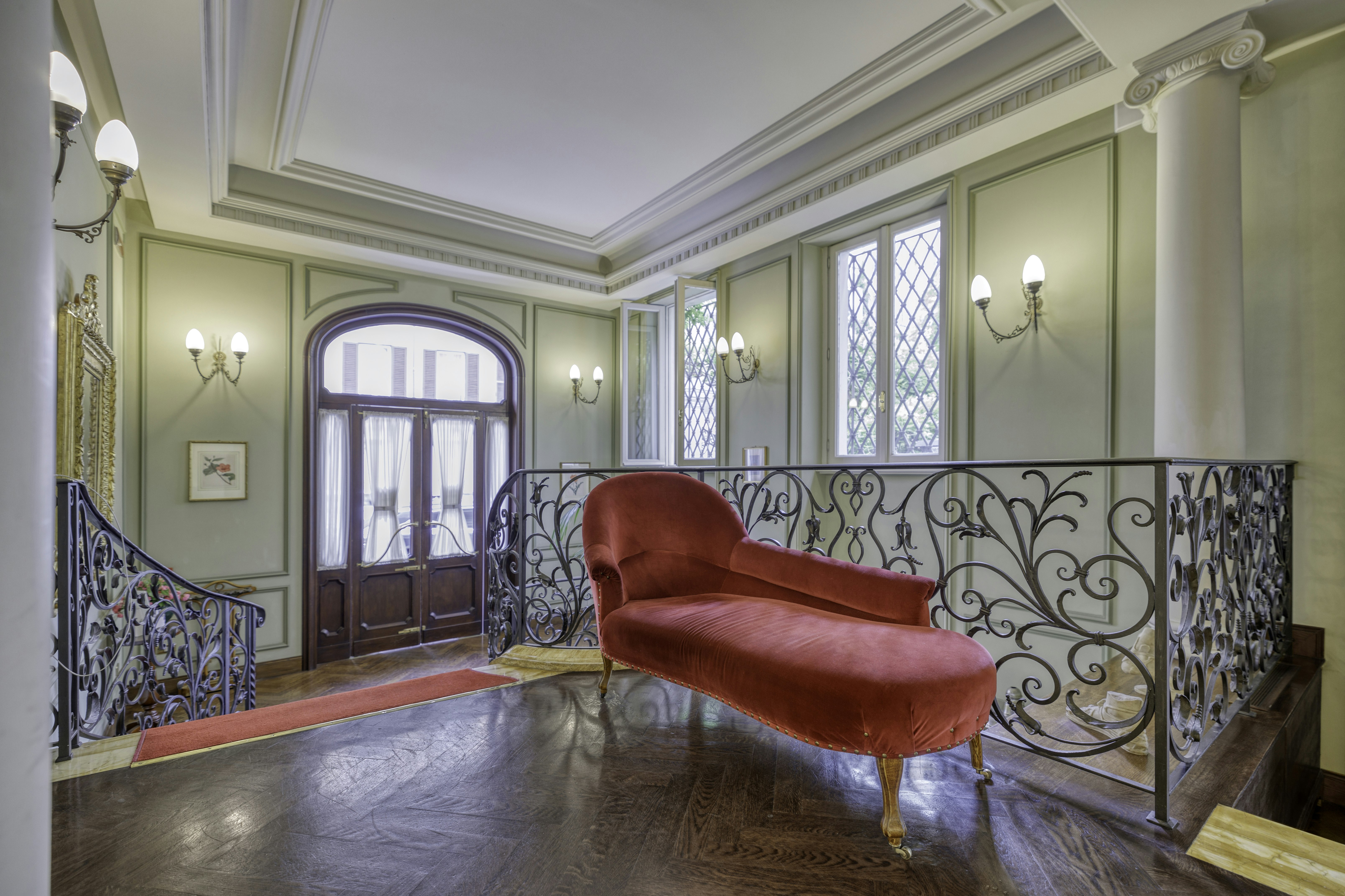 Hotel Locarno 45/73