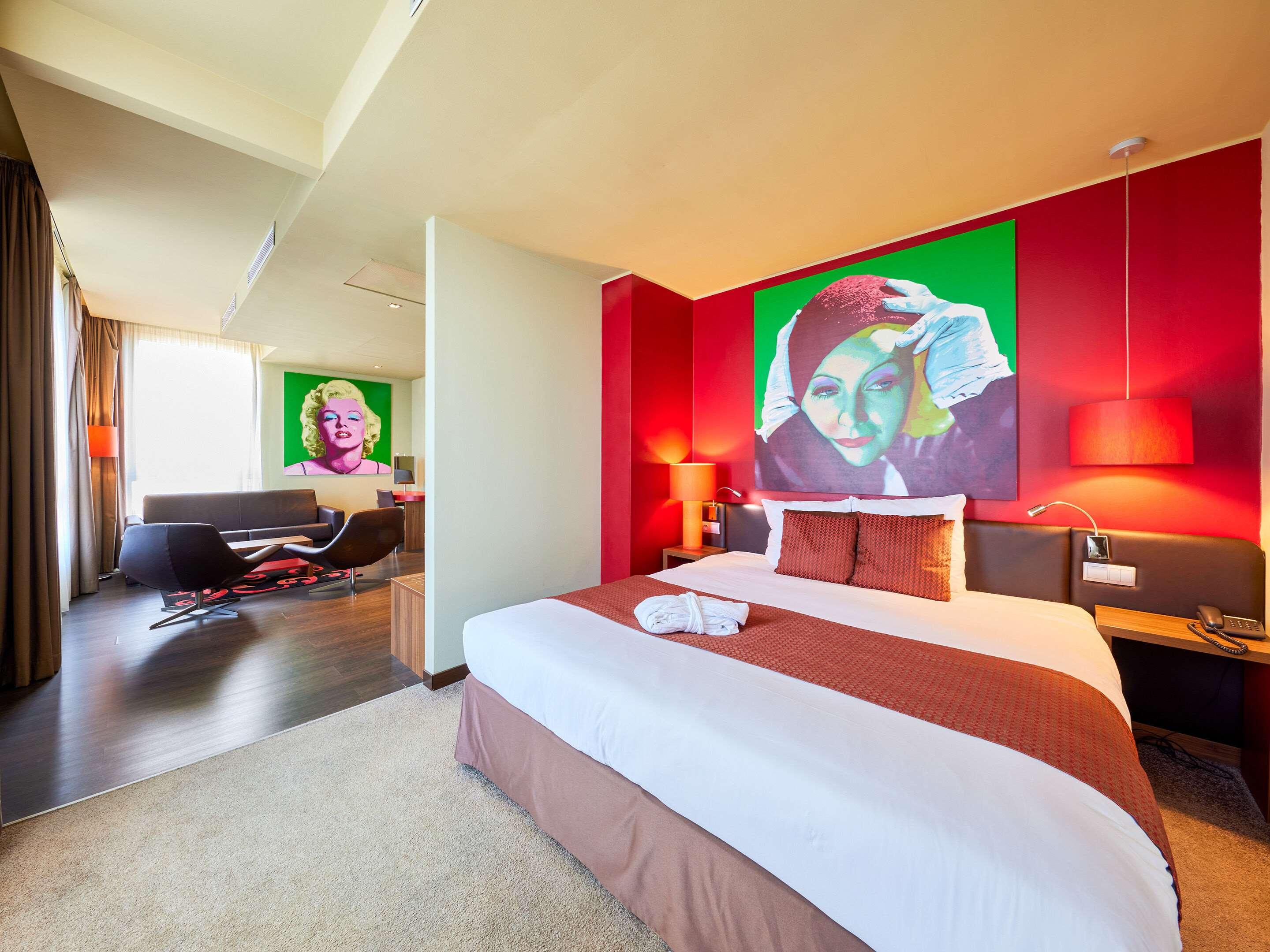Room, King Bed