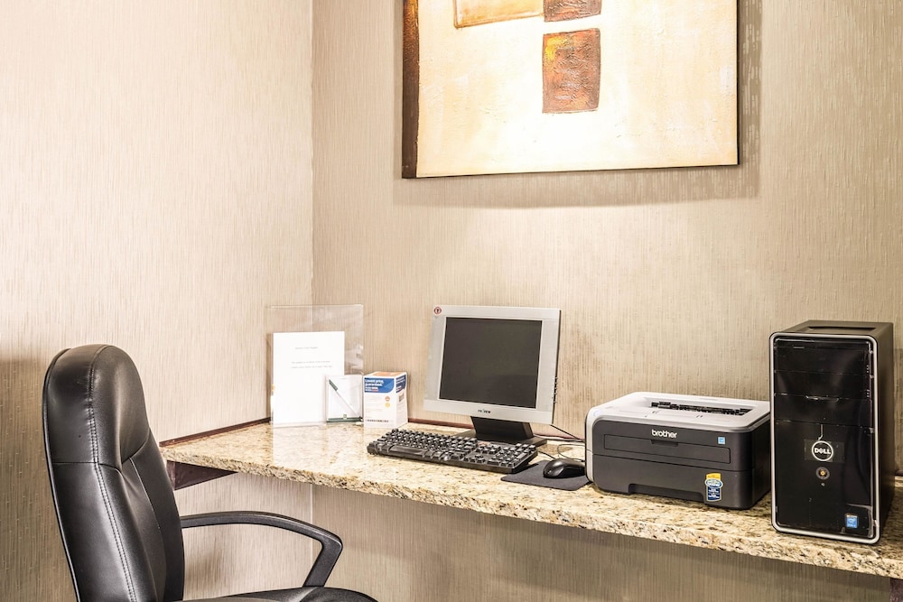 Quality Inn West Plains MO 40/42