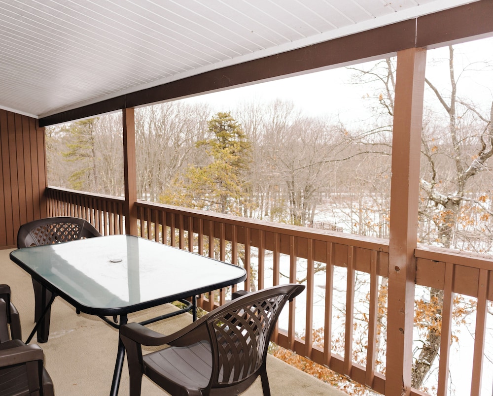 Carriage House Country Club 31/50