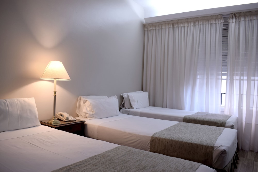 DORA HOTEL BUENOS AIRES 15/61