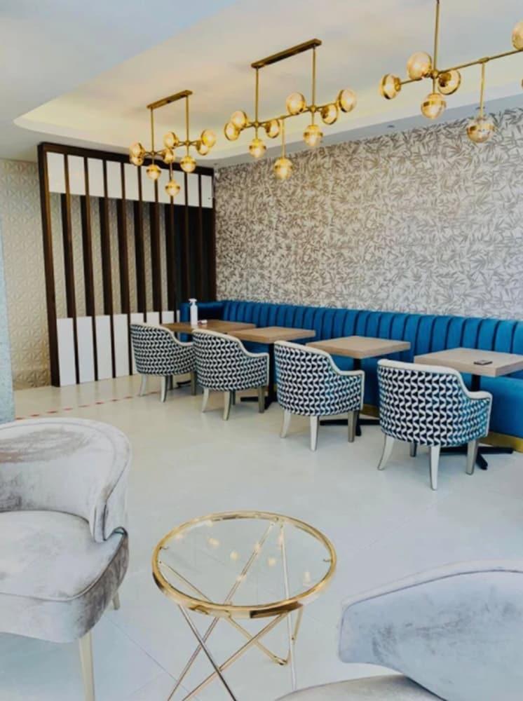 La Fontana Hotel 22/33