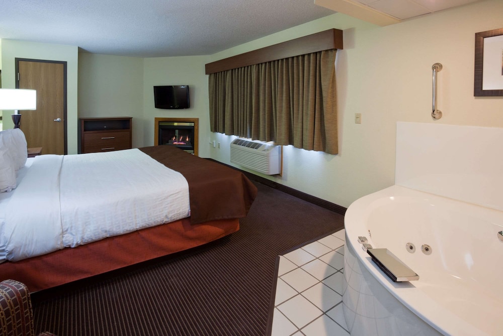 AmericInn by Wyndham Bismarck 20/49