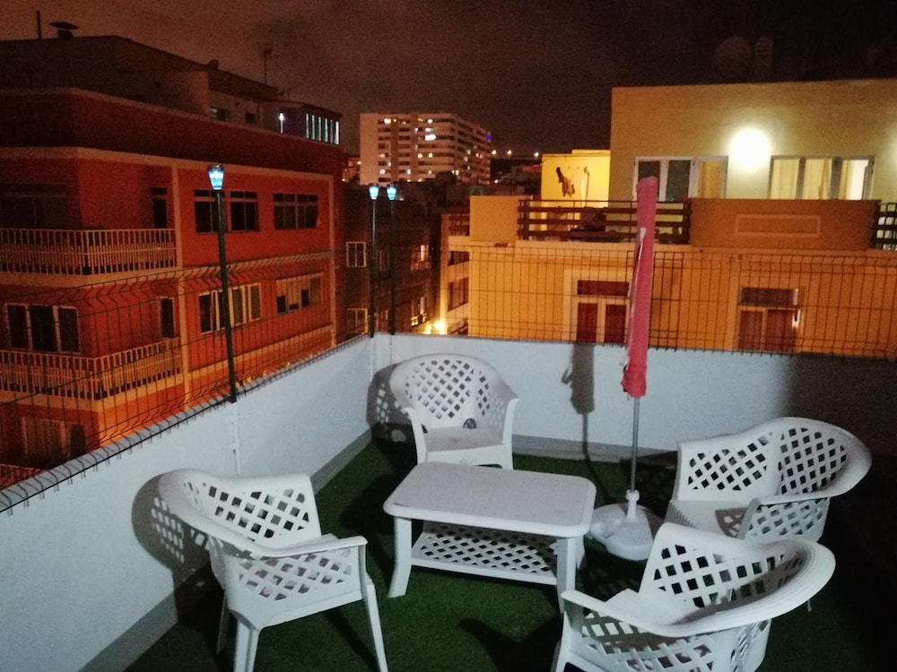 Hostal Alcaravaneras 27/43