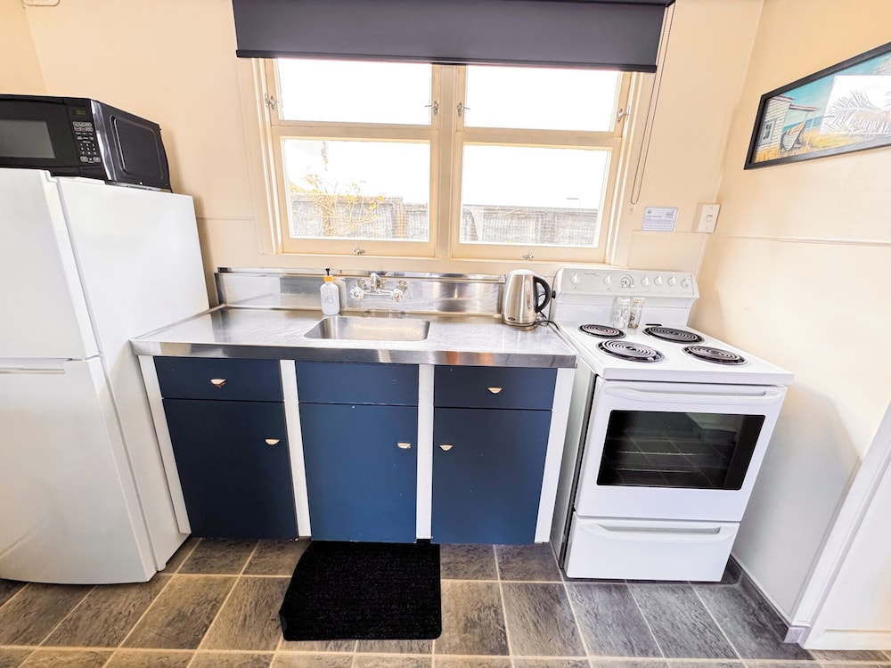 Waikanae Beach Motel 62/76
