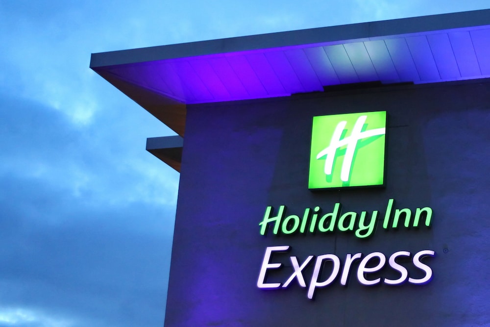 Holiday Inn Express Birmingham Redditch 2/50