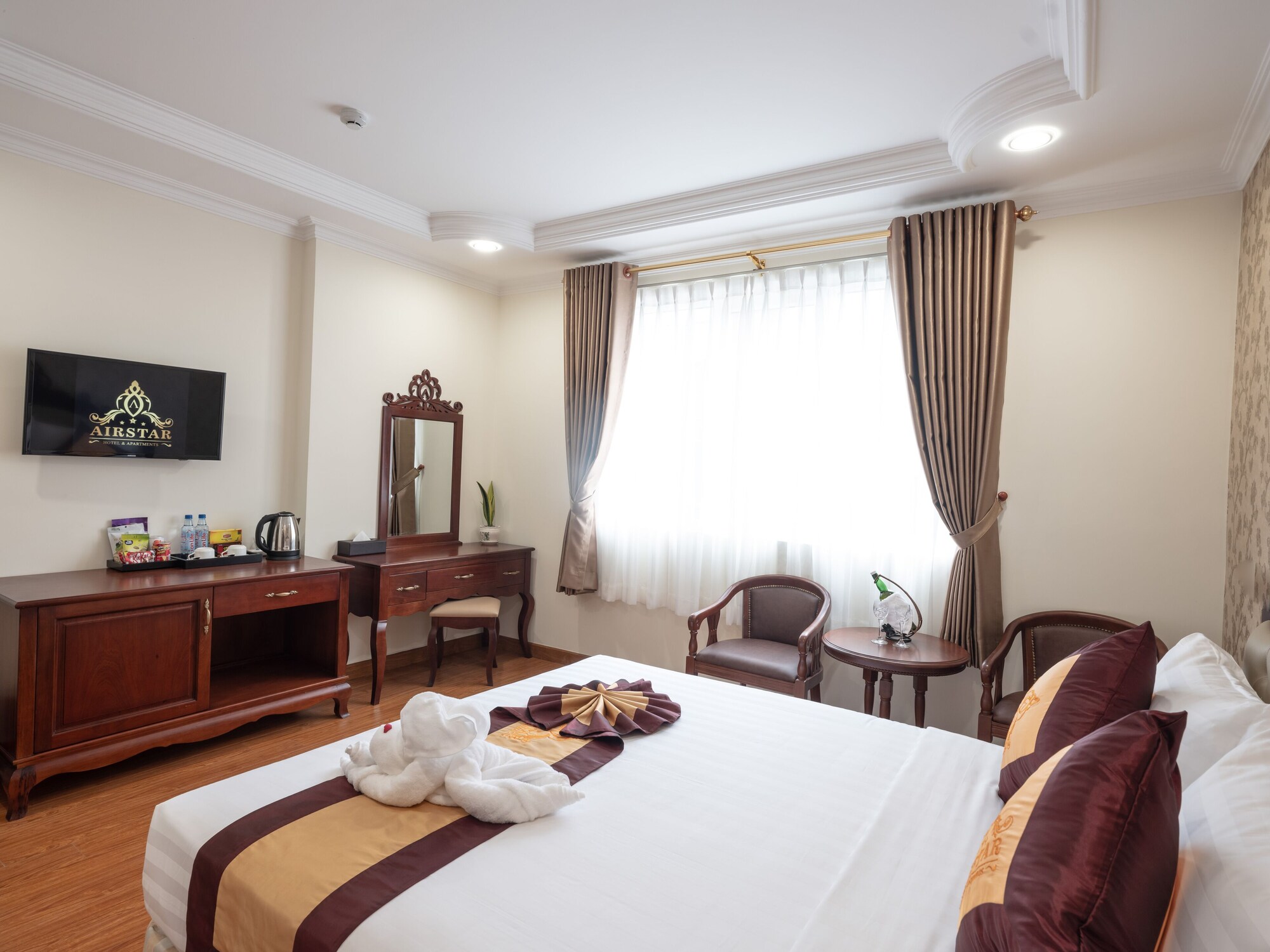SUITE, GARDEN VIEW