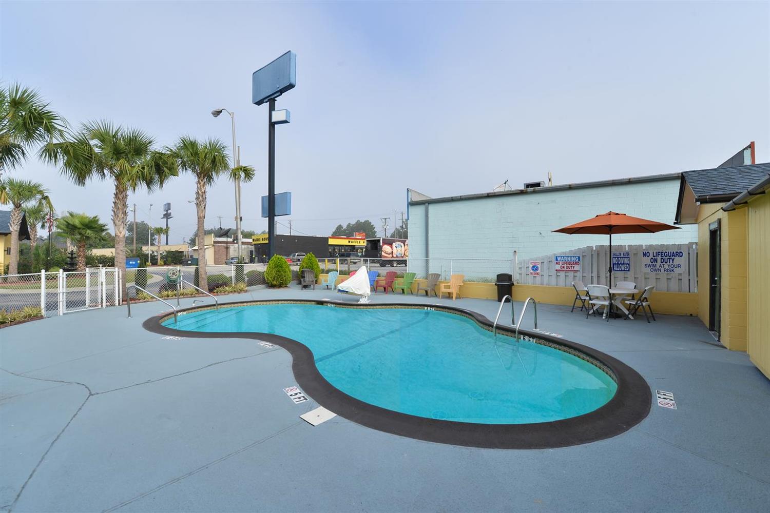 Americas Best Value Inn St George Sc 14/16