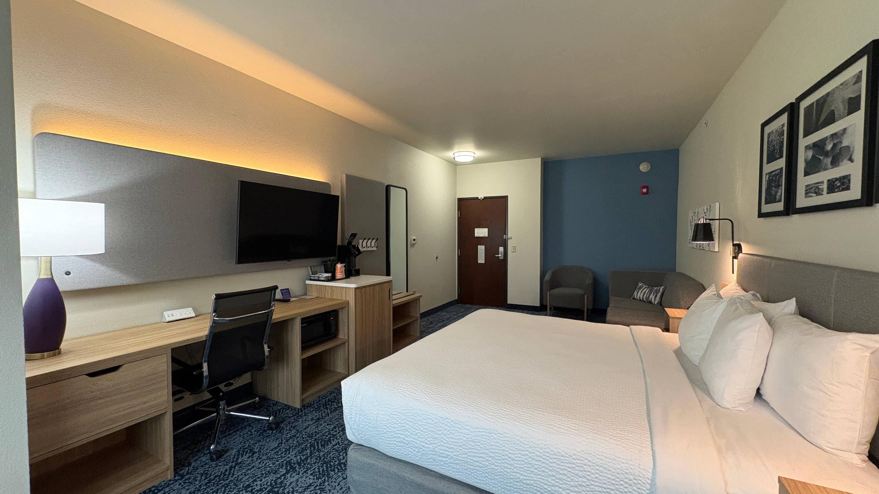Upgrade, Suite, King Bed, Accessible