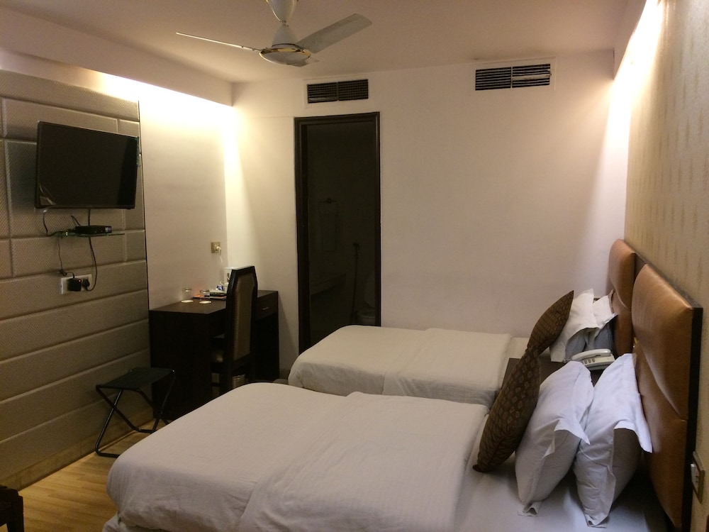 Jukaso Inn Down Town 36/65