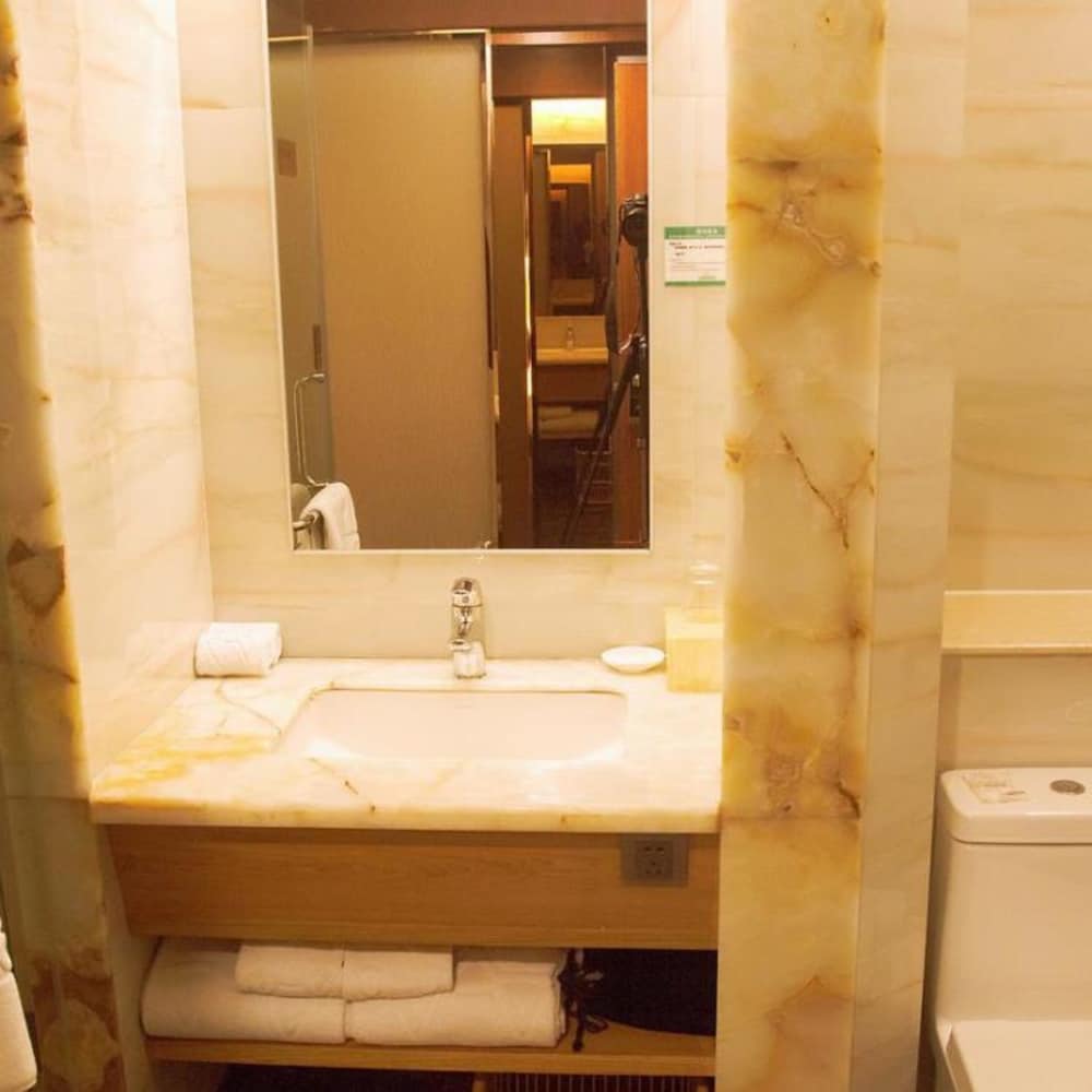 ASIAN STAR HOTEL 25/27