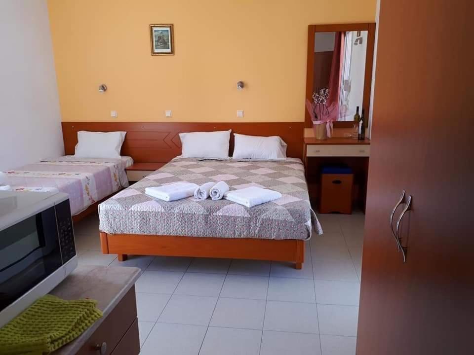 Room at Chrysanthi Studios Apartments Pefkos, Pefkos