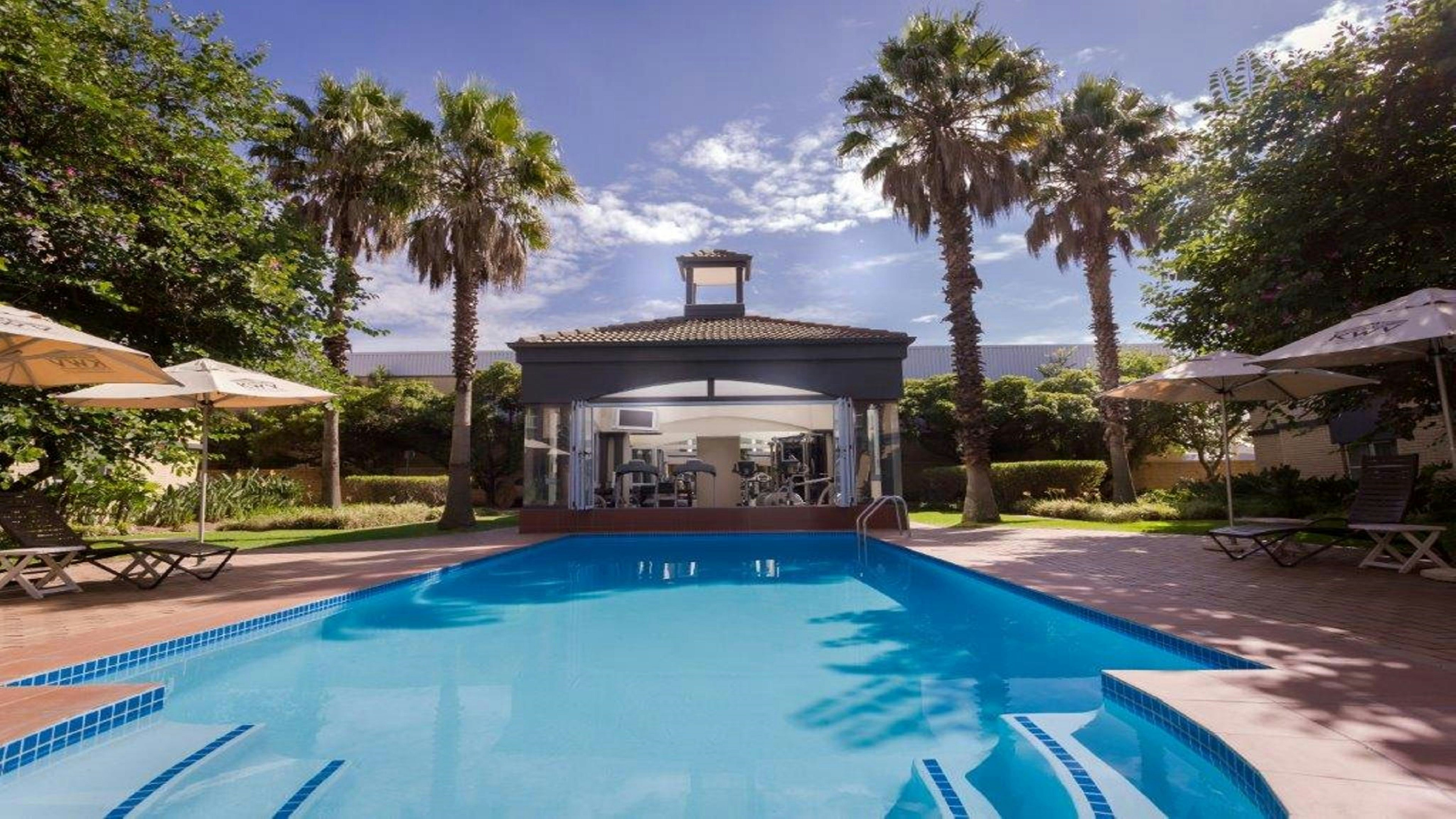Holiday Inn Johannesburg Airport Previously Know As the Airport Grand Hotel And Conference Centre 49/50