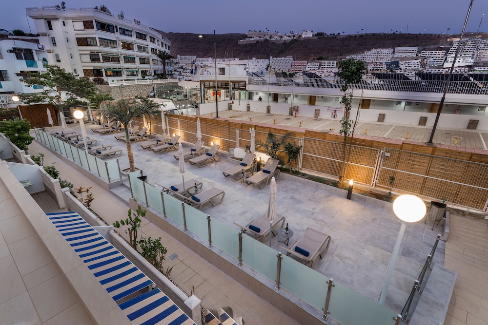 Calypso Oasis Apartments 56/65