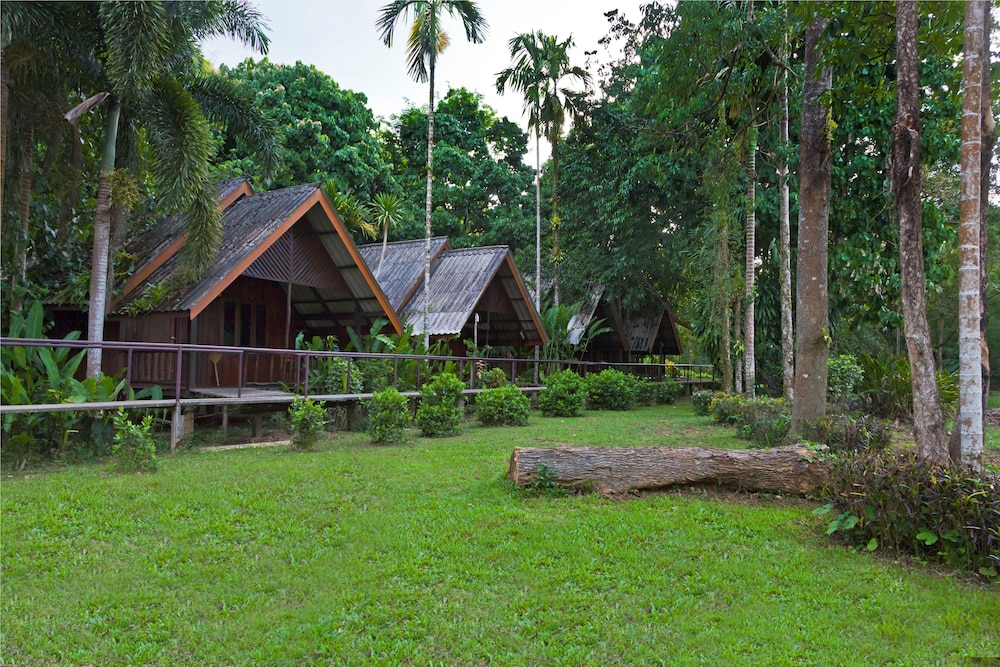 Khao Sok Riverside Cottages 33/50