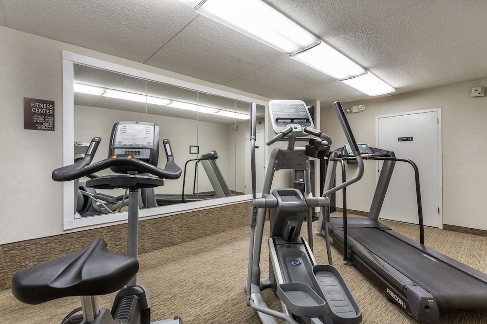 Days Inn by Wyndham Harrisburg North 18/32