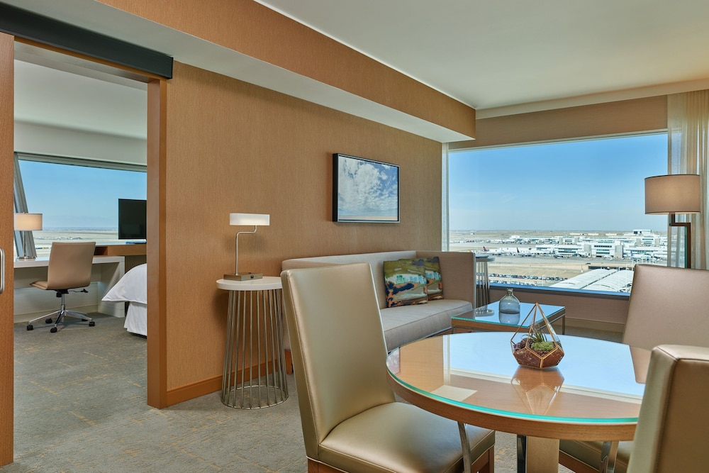 The Westin Denver International Airport 50/70
