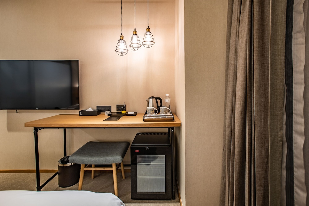 Mega Hotel Chiayi (ex. Hotel Discover) 52/63