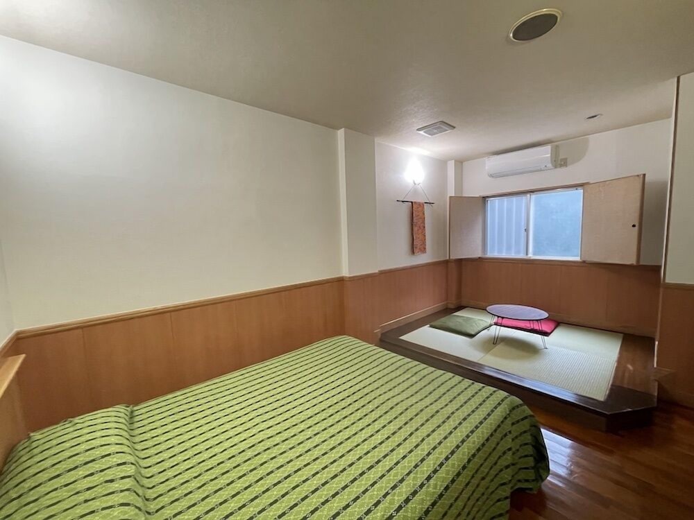 Hotel Bin 25/50