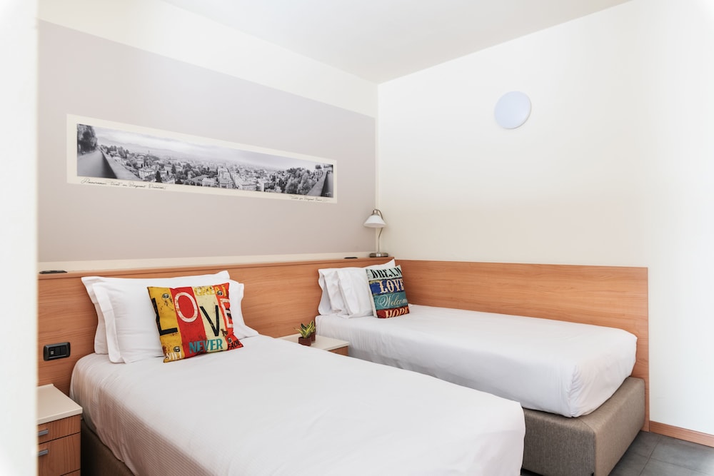Hotel Borgo Brianteo 25/77