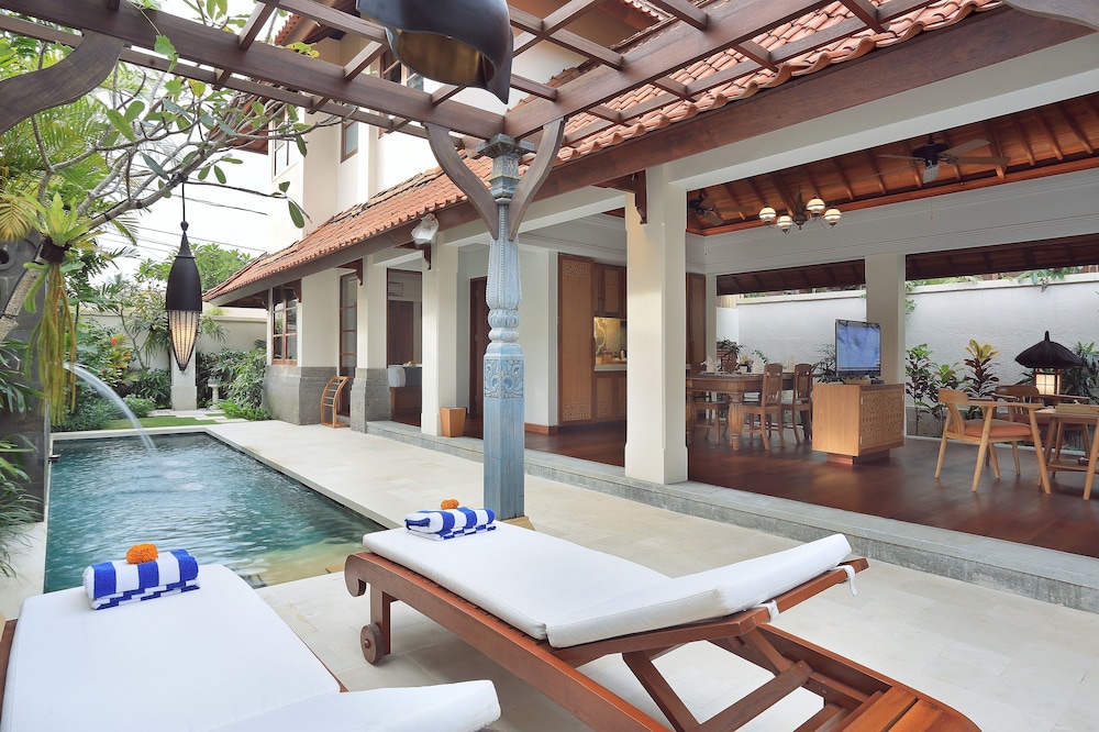 The Alantara Sanur 6/71