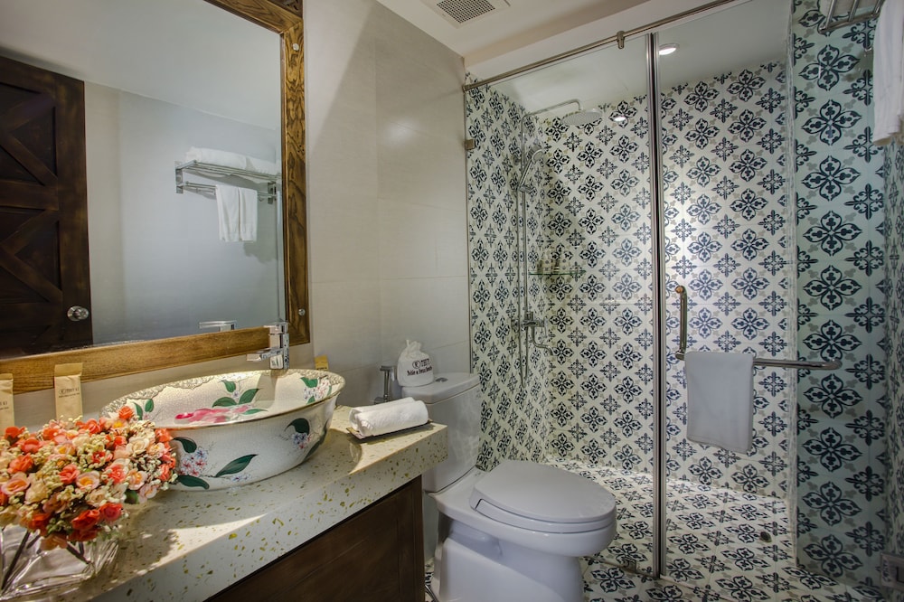 Noble & Swan Boutique Hotel 7/60