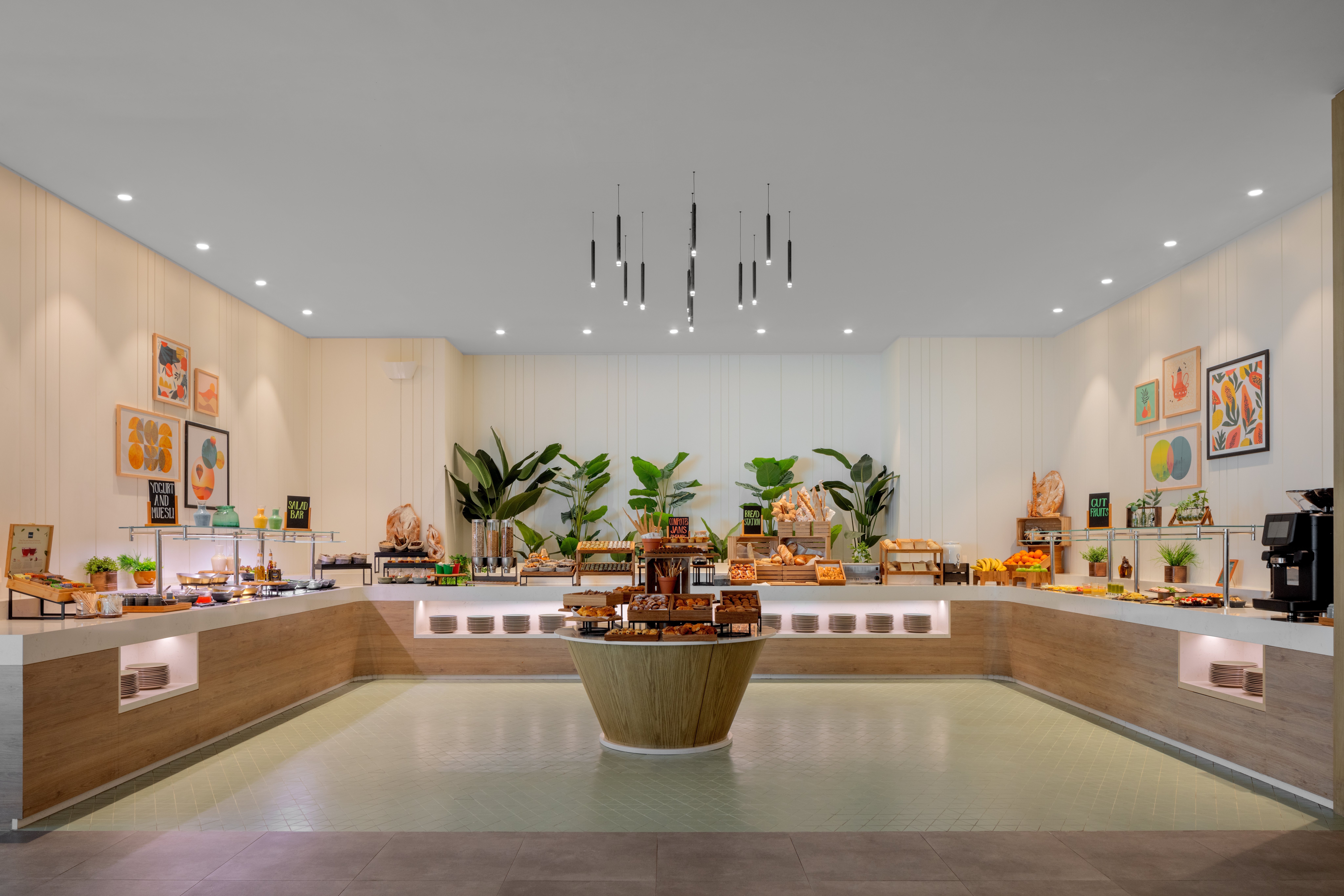 Staybridge Suites Dubai Business Bay 8/53