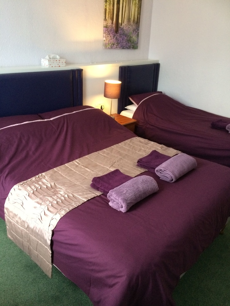 The Haldon Guest House 16/40