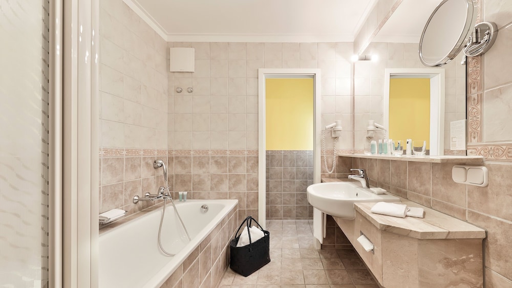 Dorint Marc Aurel Spa & Golf Resort 25/73
