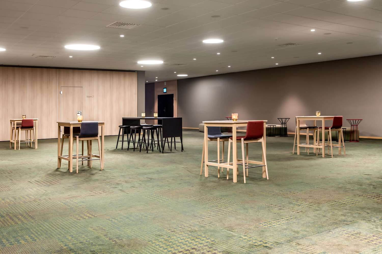 Quality Airport Hotel Gardermoen 66/71
