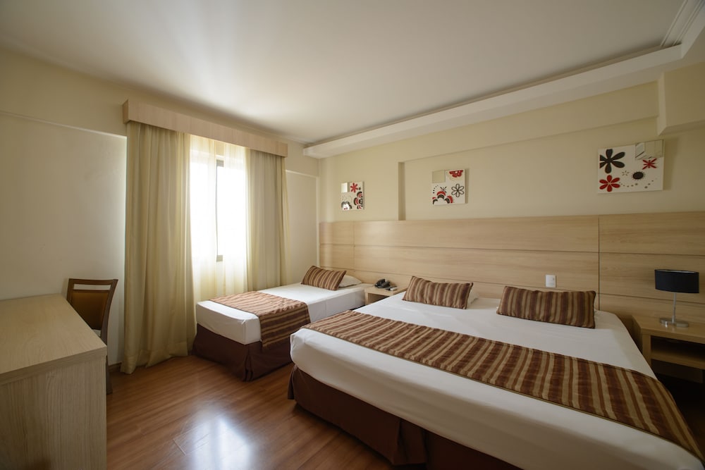 Faro Hotel 7/50