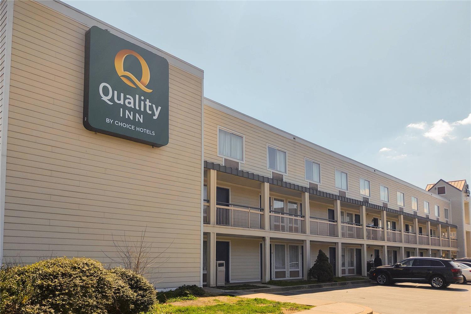 Quality Inn Newark 35/36