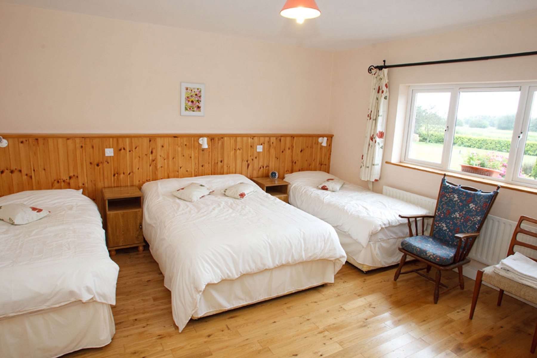 Dun Cromain Bed & Breakfast 2/22