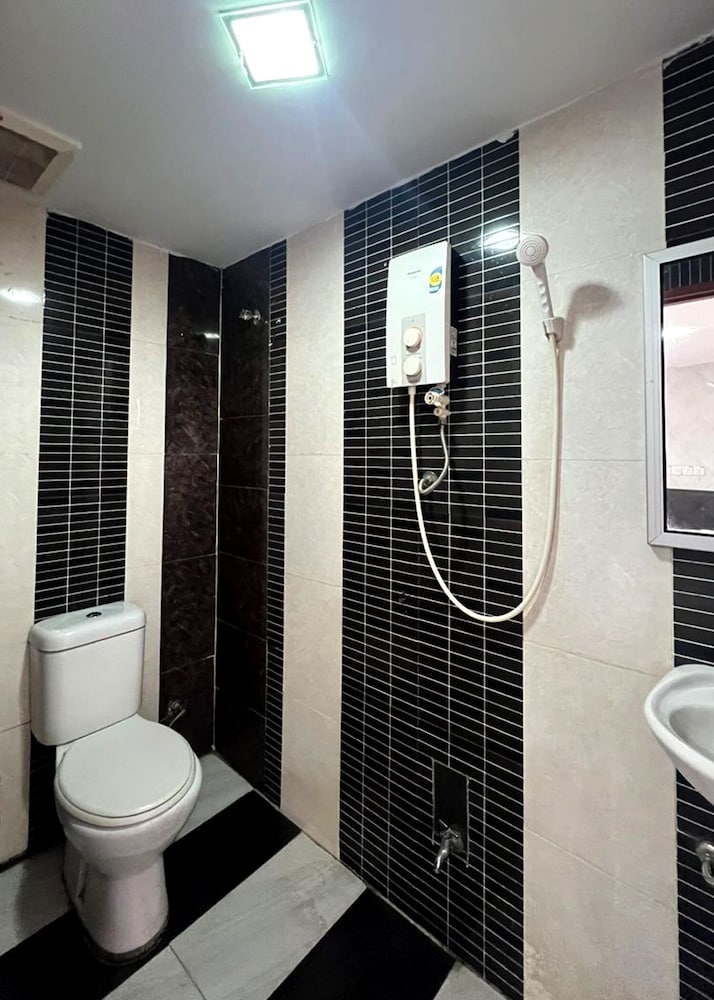 Kota Damansara Boutique Hotel 29/30