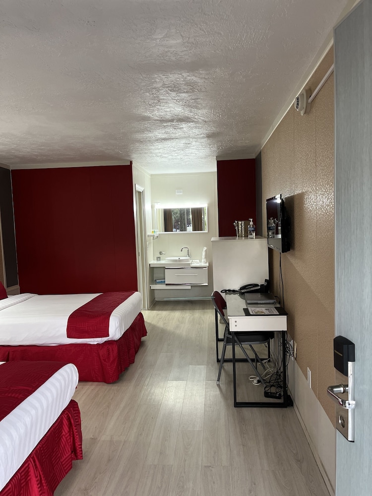 Travelodge by Wyndham Orlando / Heart of International Drive 15/38