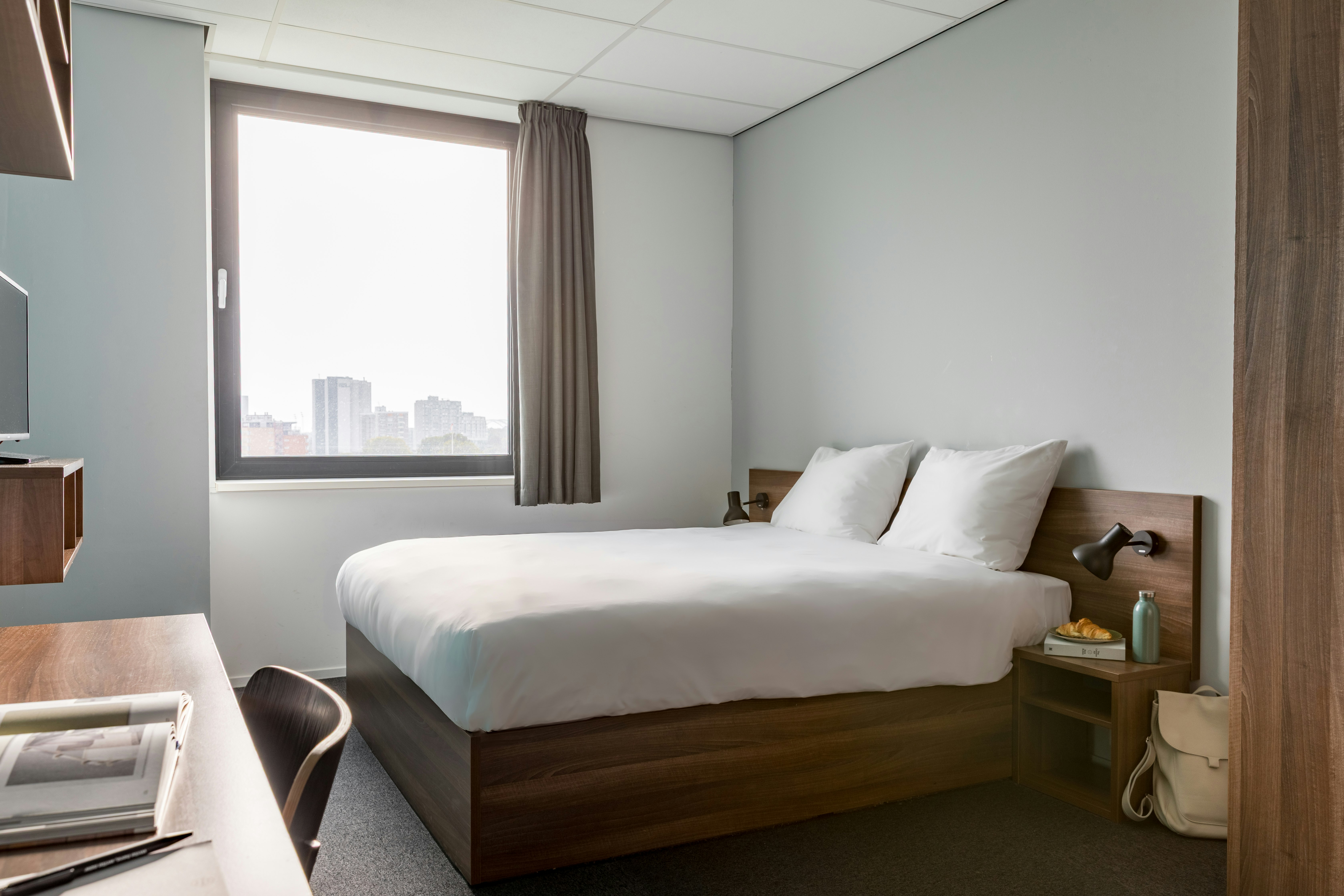 STANDARD, DOUBLE BED