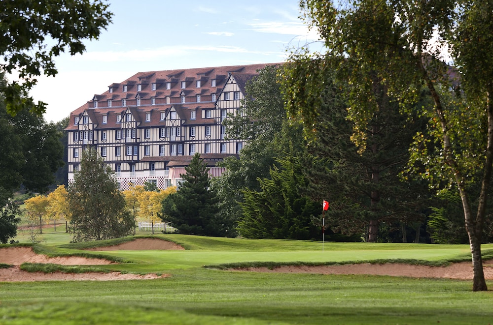 Hotel Barriere L Hotel Du Golf 2/75