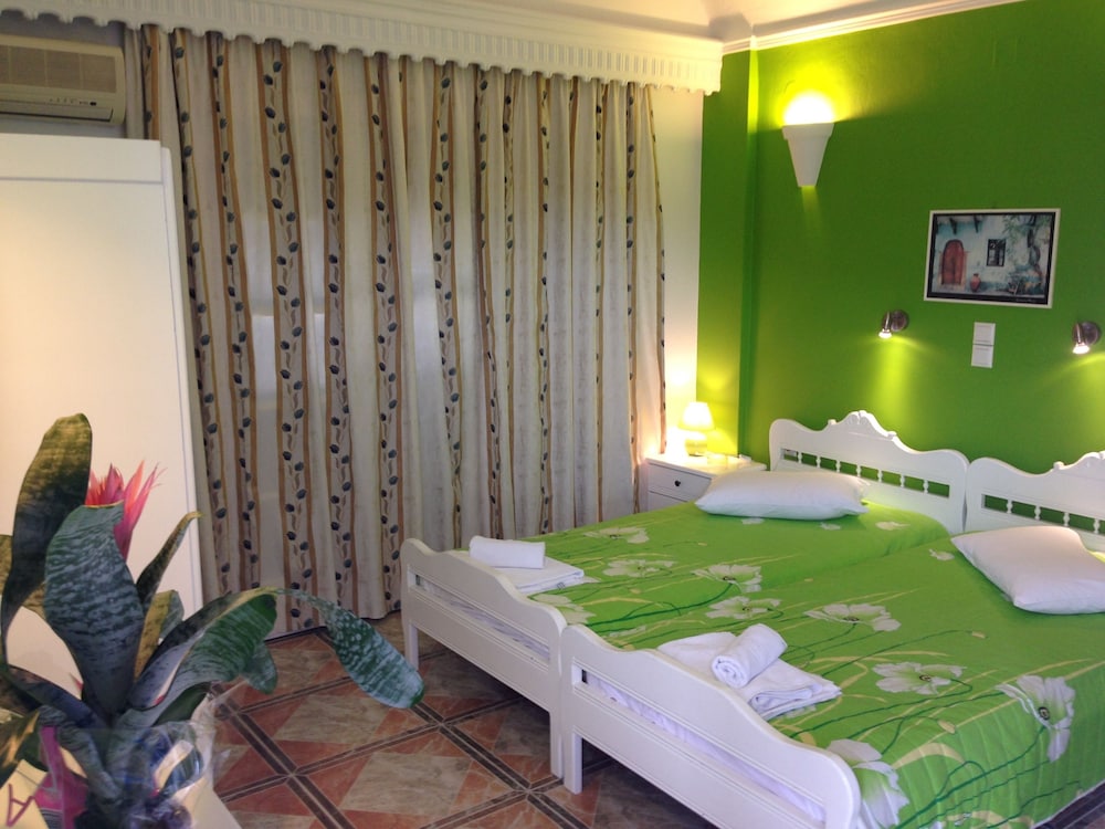 VILLA MICHALIS 23/59