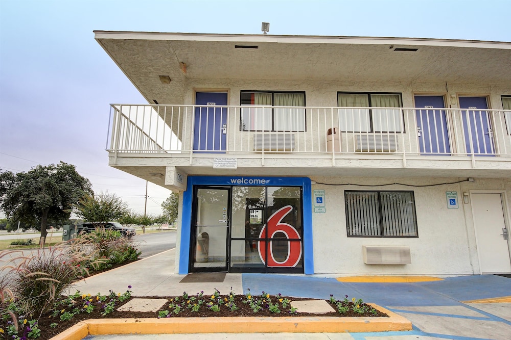 Motel6 San Marcos, TX in SAN MARCOS - TX