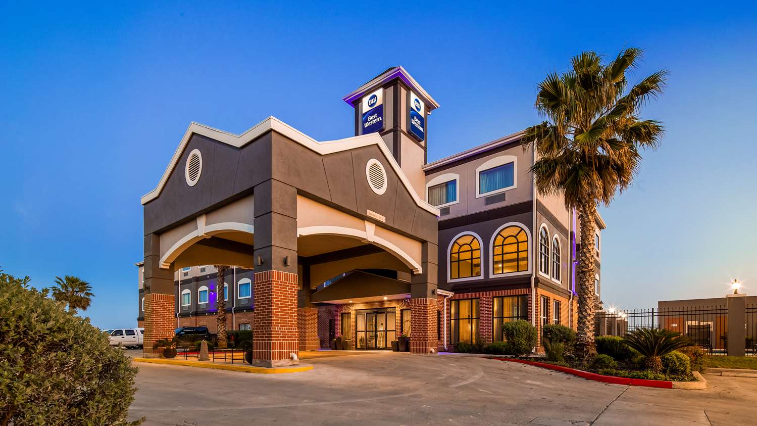 Hondo Inn Hotel 2/21