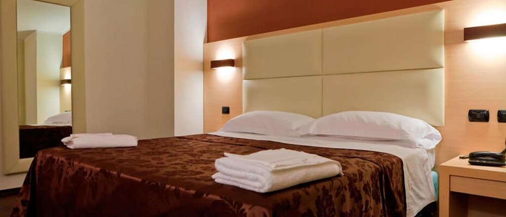 Hotel Sogni D Oro Airport Formerly Hotel Morgan 22/47