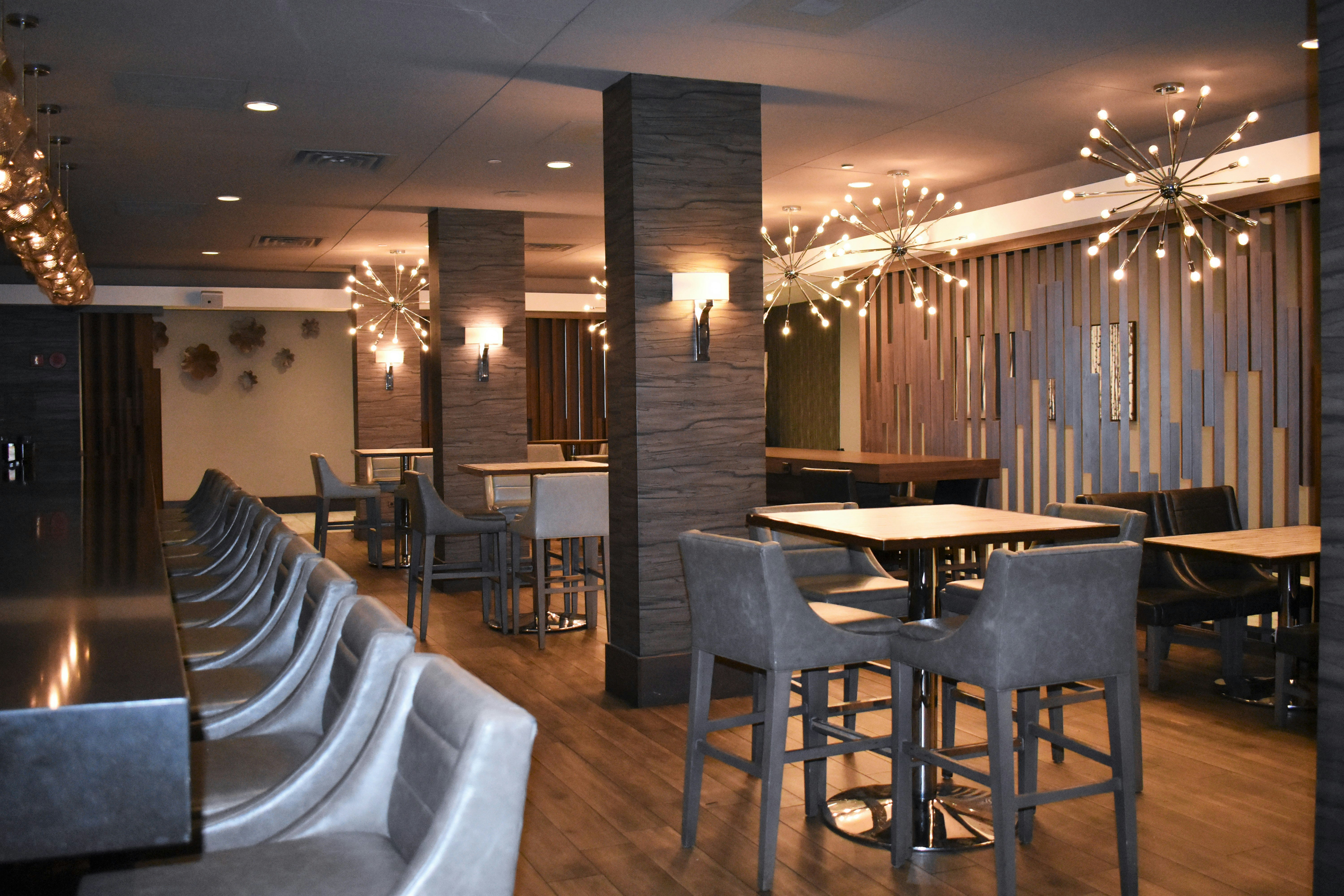 Doubletree By Hilton Chicago Oak Brook 20/32