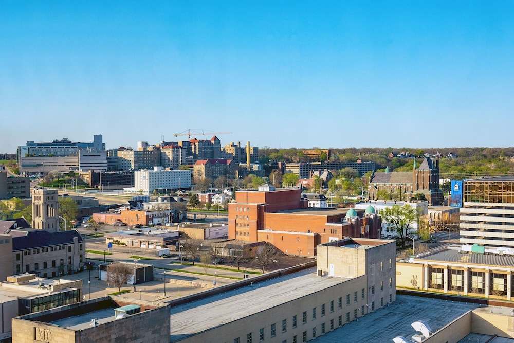 PEORIA MARRIOTT PERE MARQUETTE 3/50