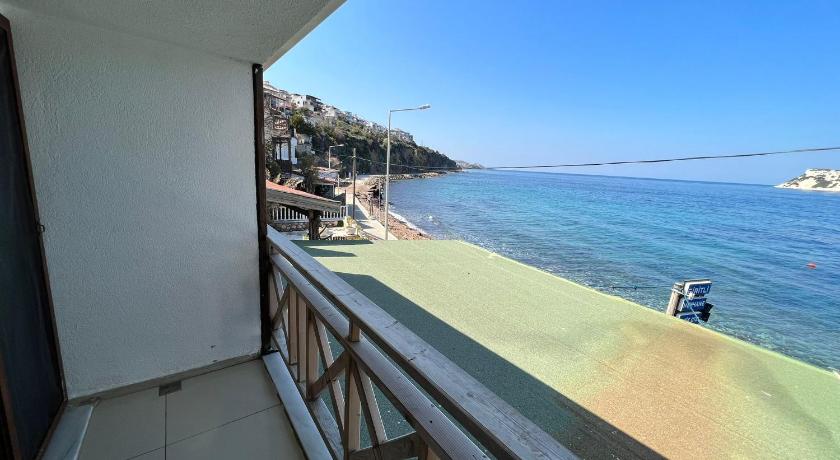 Giritli Rum Meyhanesi Butik Otel 36/48