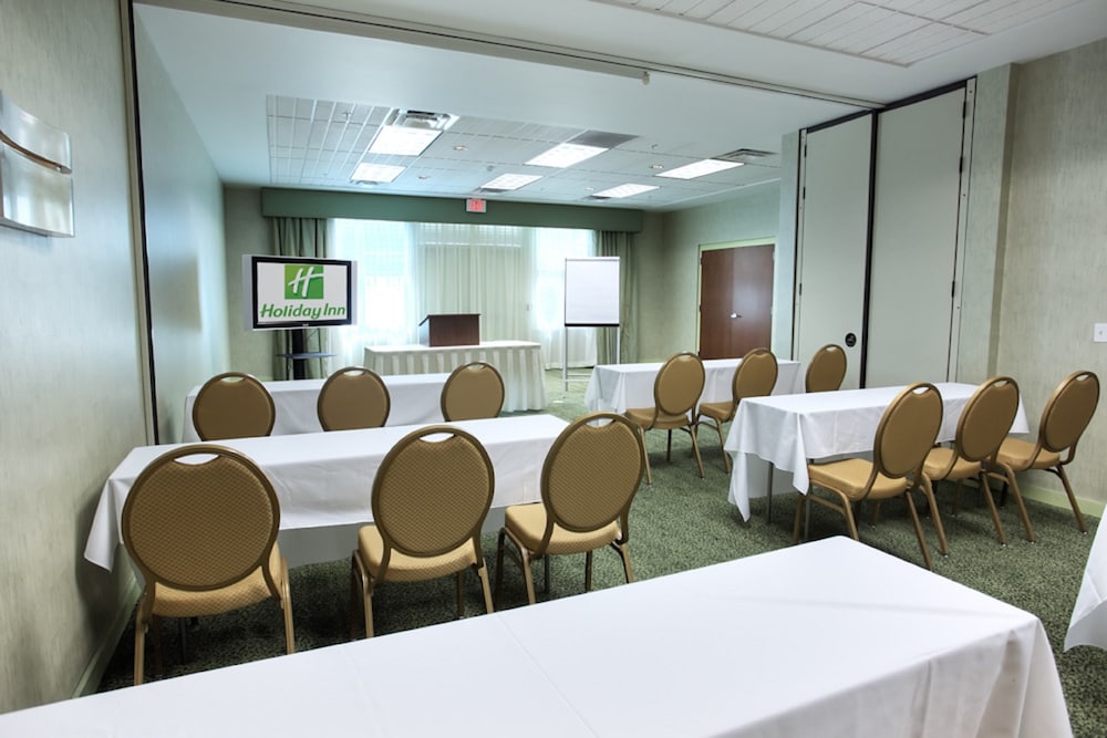 Holiday Inn Hotel And Suites Ocala Conference Center 56/71