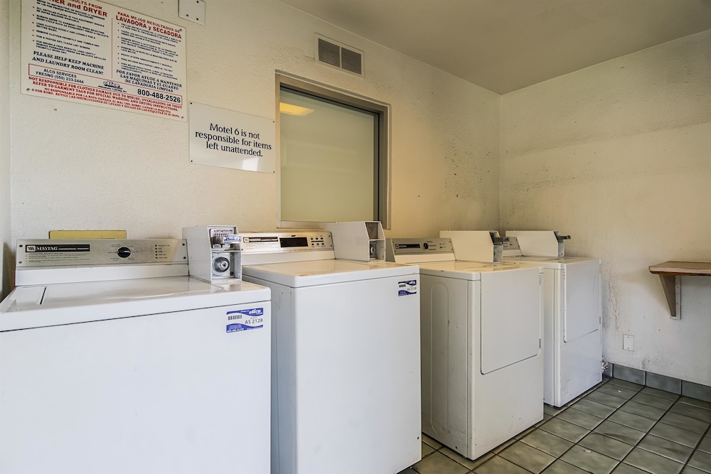 Motel6 Bakersfield, CA - Airport 15/63