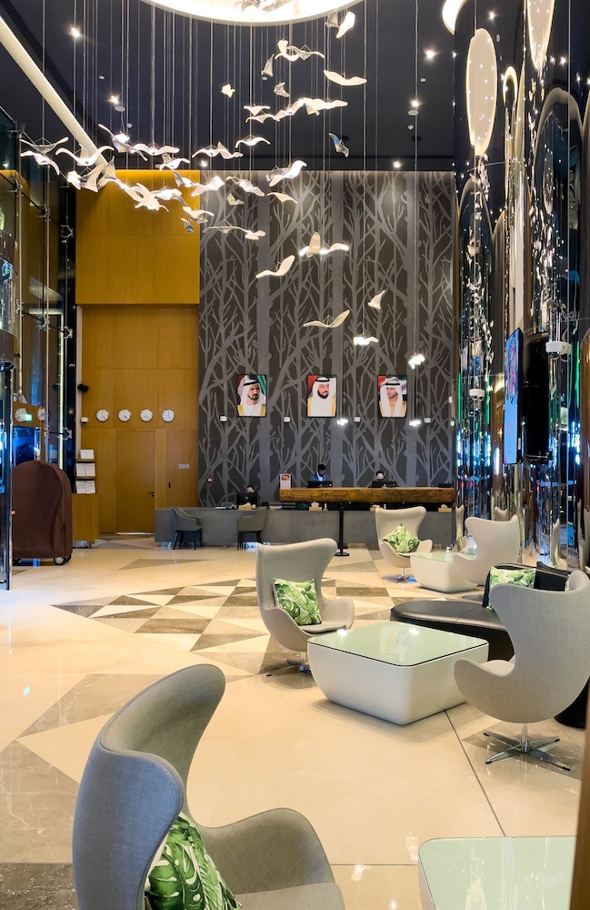Al Khoory Sky Garden Hotel — 8